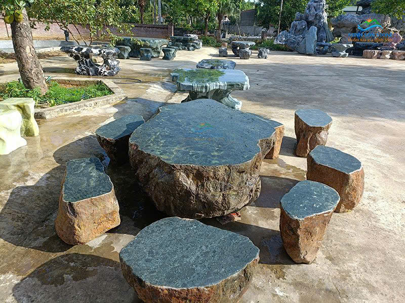ban-ghe-da-tu-nhien-bang-da-cuoi bàn đá cuội cho sân vườn, bàn đá tự nhiên, bàn đá nguyên khối, bàn ghế bằng đá nguyên khối, bàn đá nguyên khối cho sân vườn, bàn đá tự nhiên sân vườn biệt thự, bàn đá cuội nguyên khối, bàn đá tự nhiên đẹp