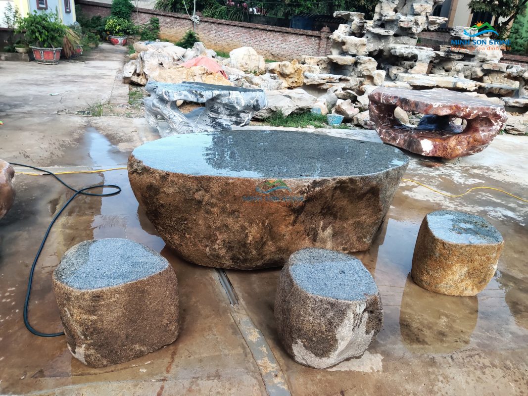 bàn ghế đá cuội