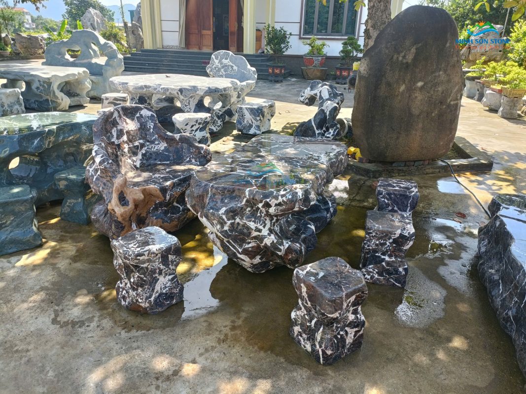 bàn ghế đá sân vườn