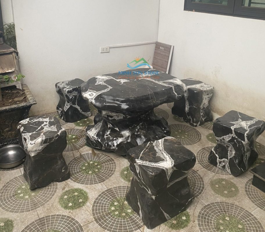 bàn ghế đá sân vườn