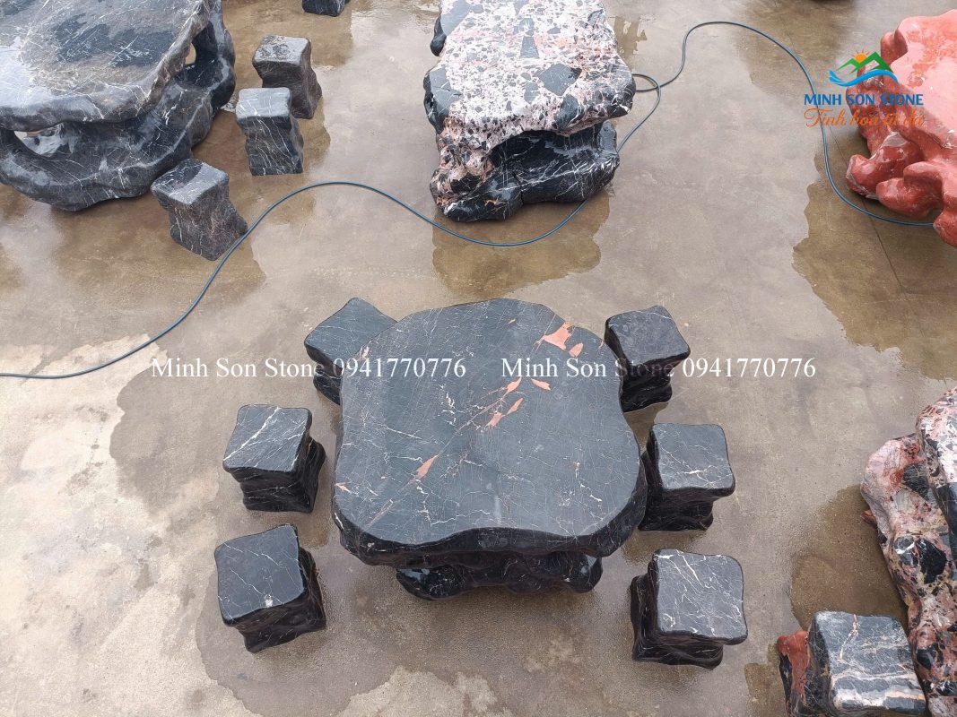 Mẫu bàn ghế tự nhiên phù hợp cho không gian vừa và nhỏ