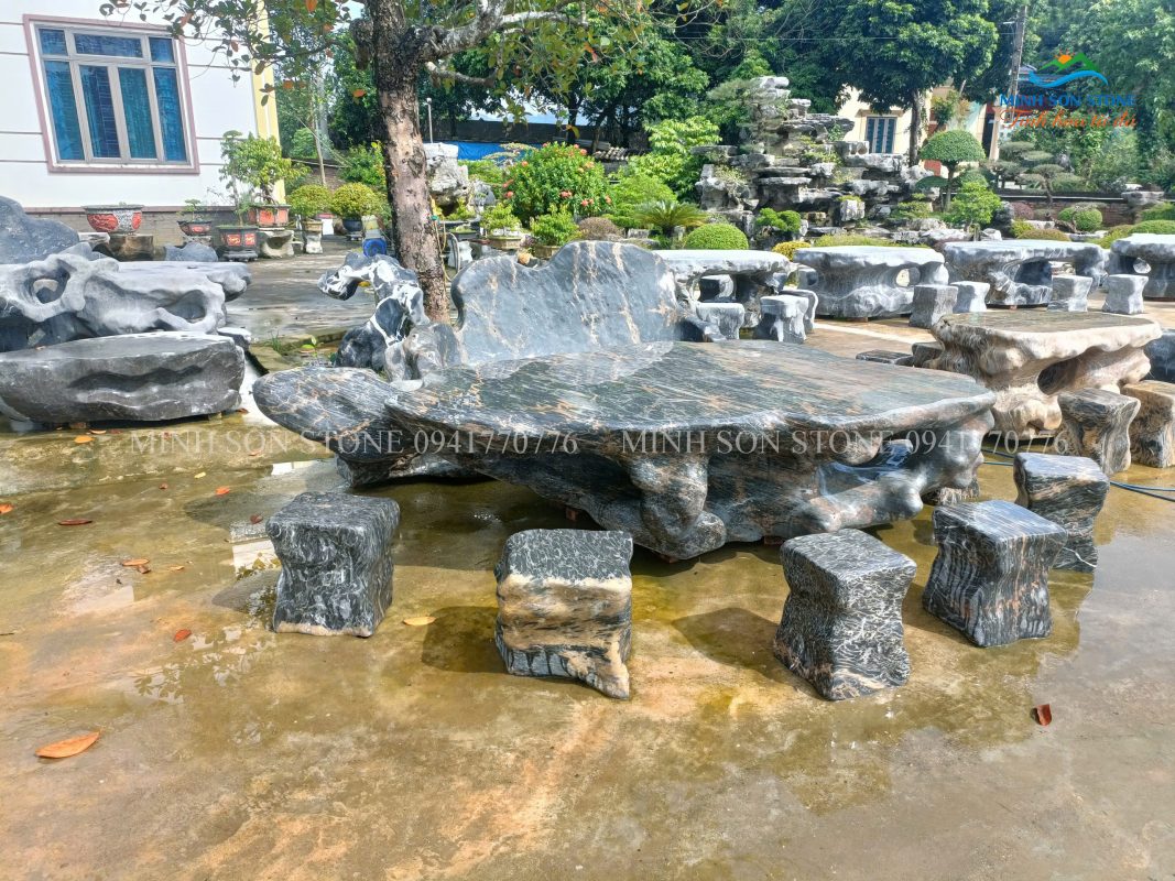 Bộ bàn ghế đá hình cụ Rùa Bộ bàn ghế đá có hình dáng cụ Rùa
